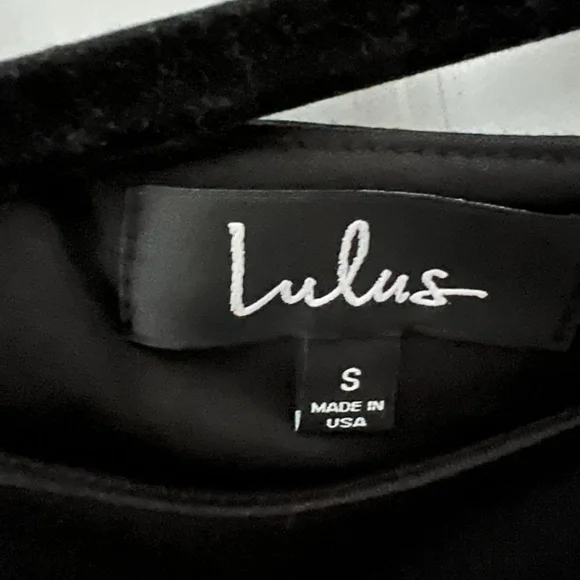 HP ❤️🎉NWT!! Lulu's bodycon Medium- Weight Stretch Knit Dress - Picture 3 of 6